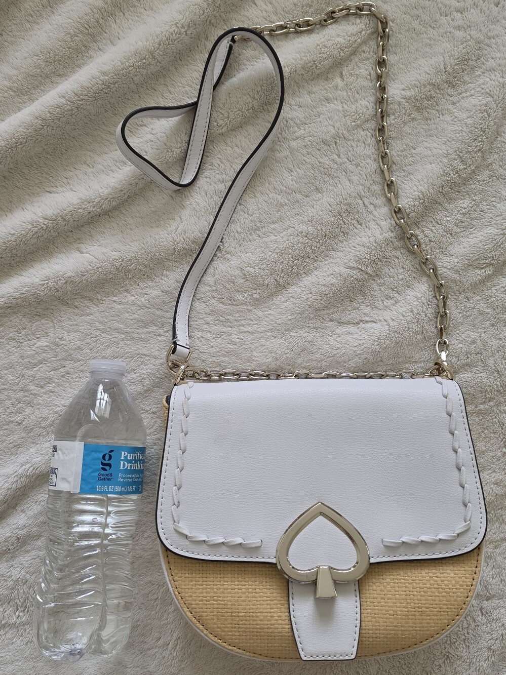 KATE SPADE White and Natural Crossbody Shoulder Bag with Heart Clasp